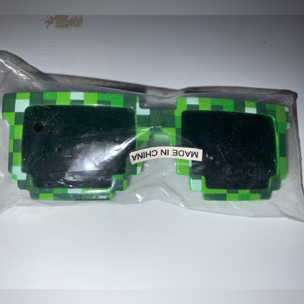 Minecraft Style NIP - New Green Pixel Sunglasses 8-Bit Gamer Shades